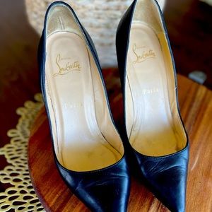 Christian Louboutin Kate black pumps size 6.